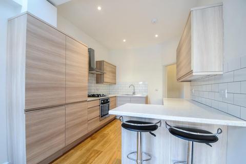 Flat 1, 14 Park Avenue, Mitcham, CR4 2EL