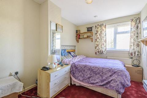 7 Woolford Way, Basingstoke, RG23 8AT