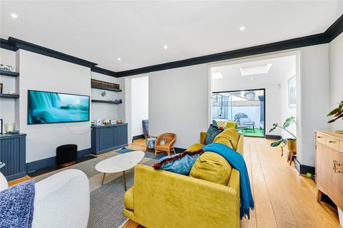 2 bedroom end of terrace house for sale - Balham Grove, London, SW12