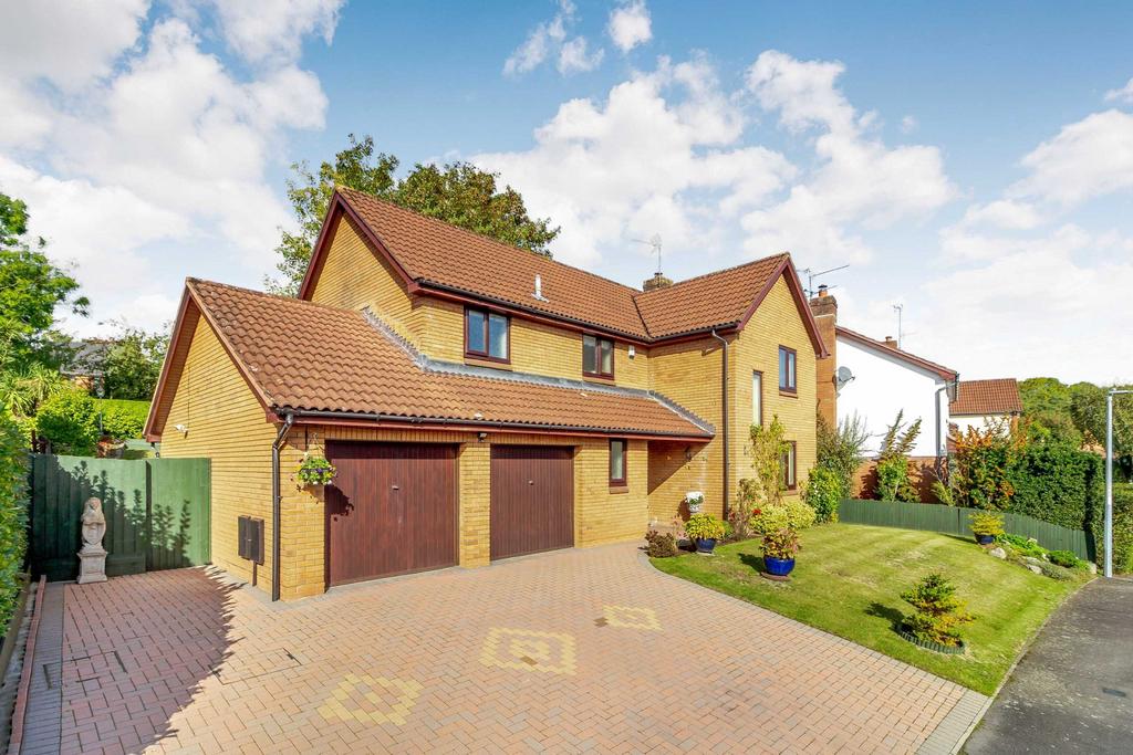 Shepherd Drive, Langstone 4 bed detached house for sale £550,000