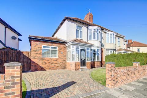 4 bedroom semi-detached house for sale - Holmfield Avenue, South Shields