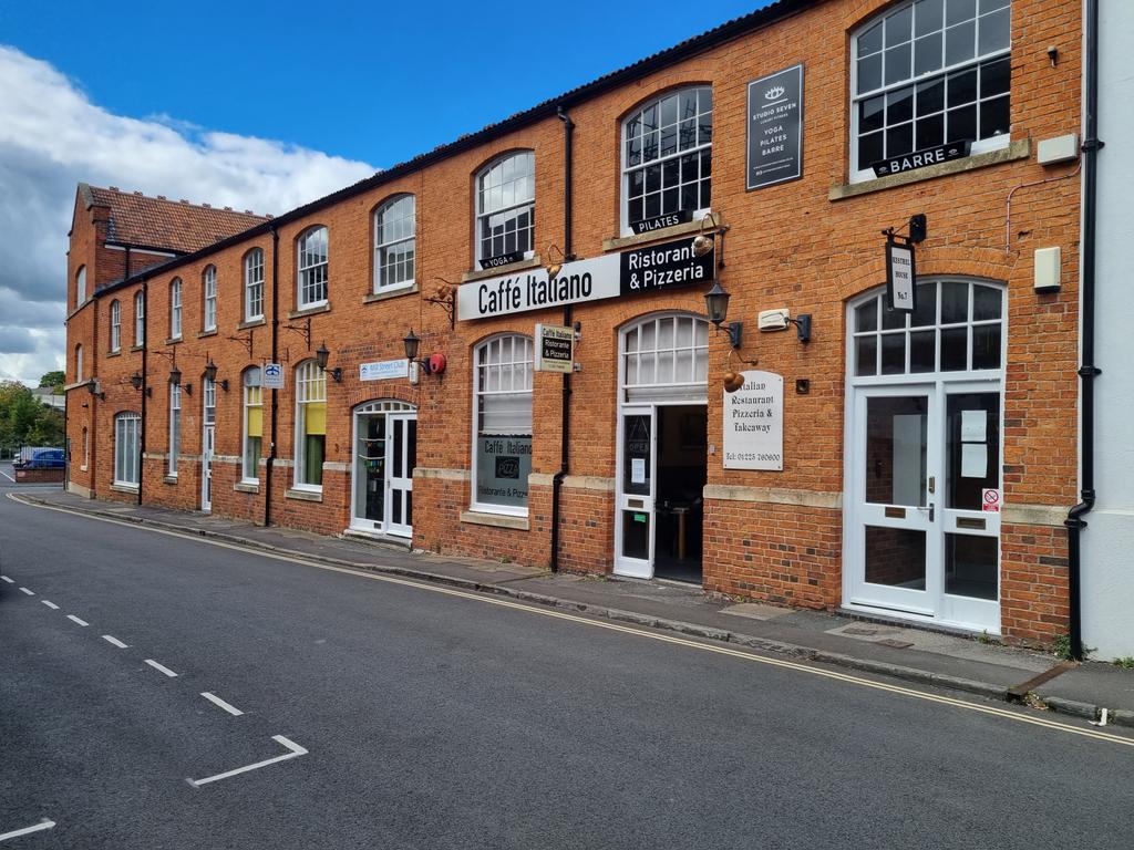 Unit 8 Kestrel House, BA14 8 BE