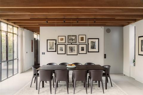 undefined, Pembridge Crescent, Notting Hill, London, W11
