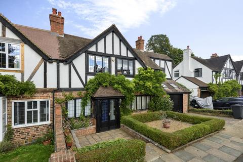 18 Alexandra Crescent, Bromley, BR1 4EU