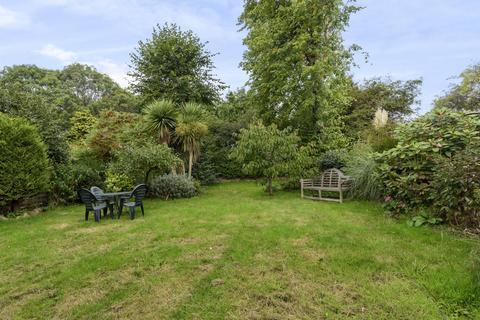 18 Alexandra Crescent, Bromley, BR1 4EU