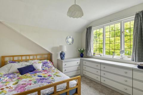 18 Alexandra Crescent, Bromley, BR1 4EU
