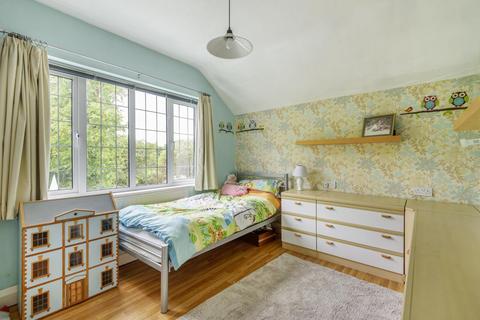 18 Alexandra Crescent, Bromley, BR1 4EU