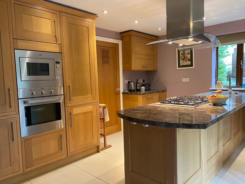 6 Coed Y Bryn, Dolgellau LL40 2AX 3 bed detached house for sale £345,000