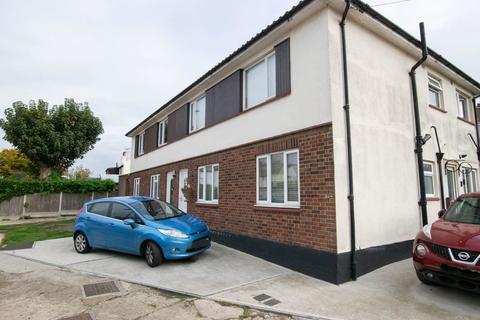 3 Plas Newydd Close, Southend-on-sea, SS1 3AH