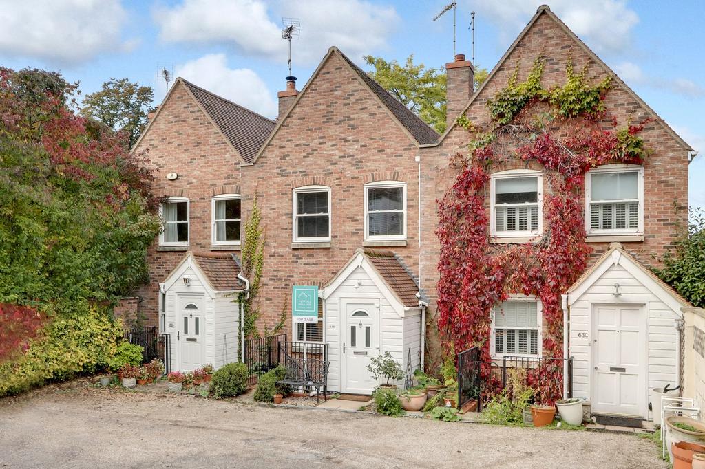 Castle Street, Saffron Walden, CB10 3 bed terraced house £600,000