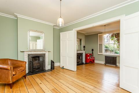 28 Coborn Road, London, E3 2DA
