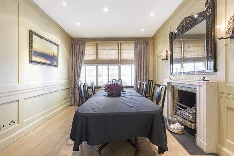 5 bedroom terraced house for sale, Lyall Mews, Belgravia, London, SW1X