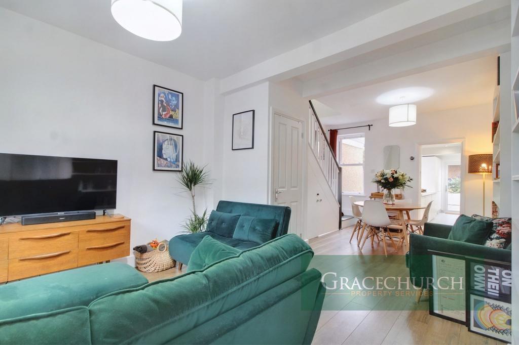 Shrubbery Road, Edmonton N9 0 PA - Living Room
