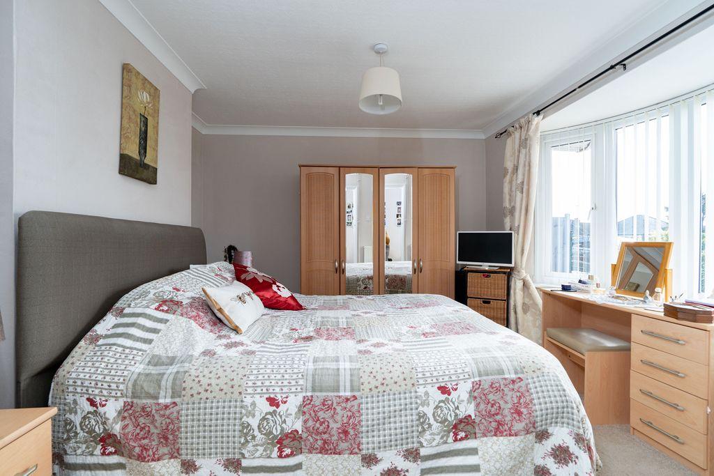 Bedroom 1 (Double)