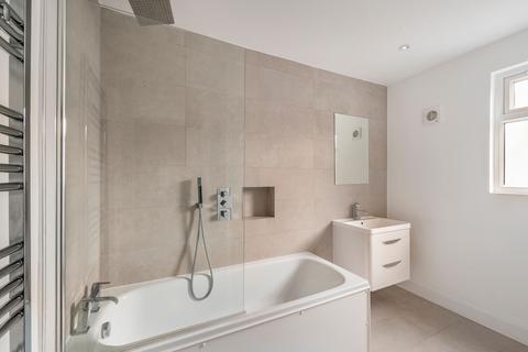 2 bedroom flat for sale, Brockley Rise,  London, SE23