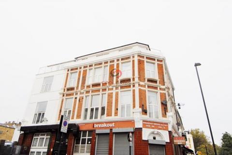4 bedroom flat to rent, Caledonian Road, London  N7