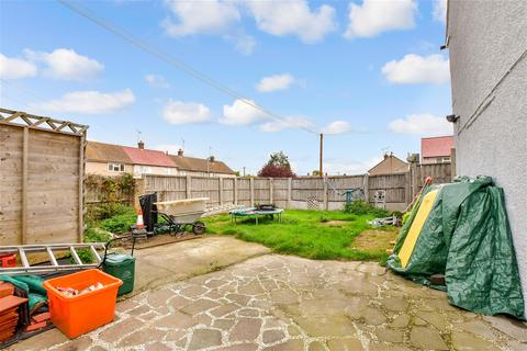 2 Boult Road, Basildon, SS15 5RQ
