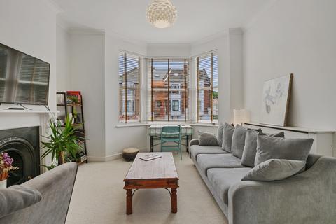 Flat 2, 8 Wellington Gardens, London, SE7 7PH