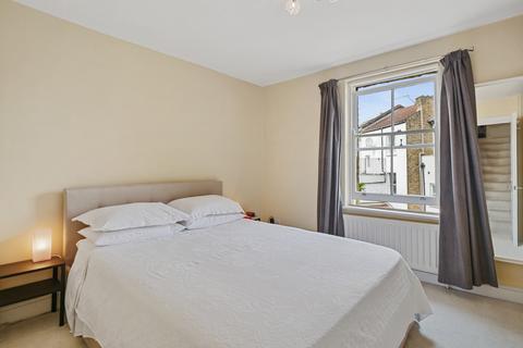 Flat 2, 8 Wellington Gardens, London, SE7 7PH