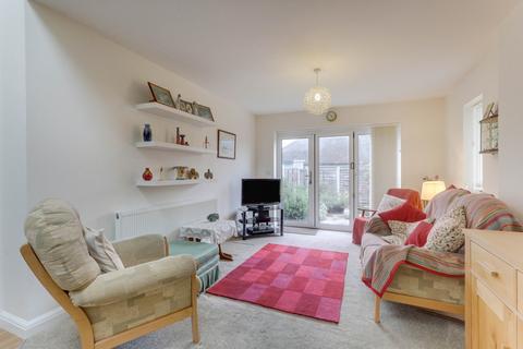 2 Berkeley Gardens, Leigh-on-sea, SS9 2TE