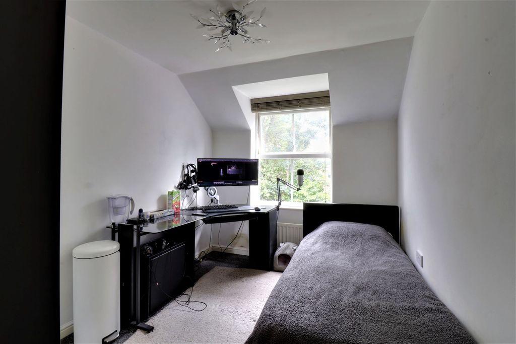 Bedroom 2 (Single)