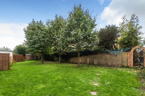 6 Burcham Close, Hampton, TW12 2EP