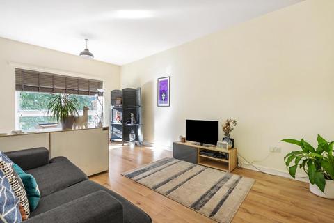 6 Burcham Close, Hampton, TW12 2EP