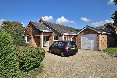 3 bedroom detached bungalow for sale - 9a Acacia Road, Hordle, Hampshire. SO41 0YG