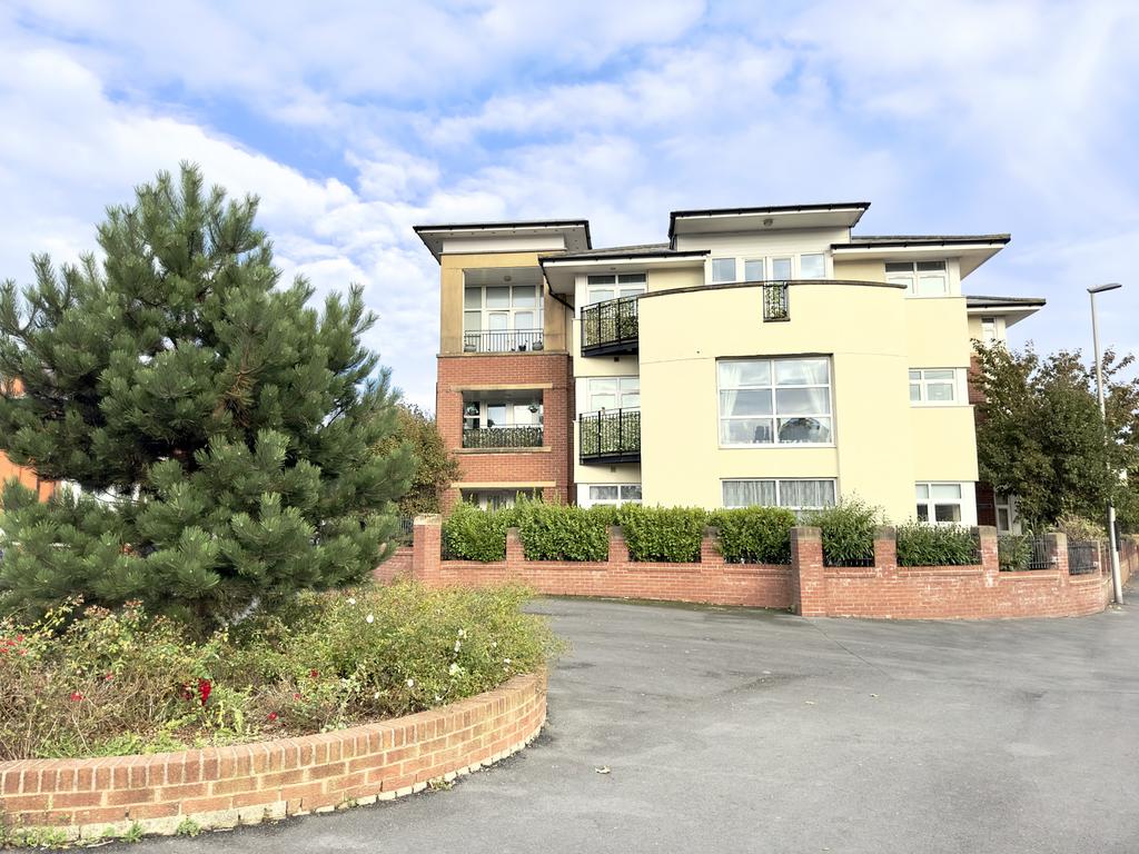 Forest Gate, Blackpool, Lancashire, FY3 2 bed apartment £700 pcm (£