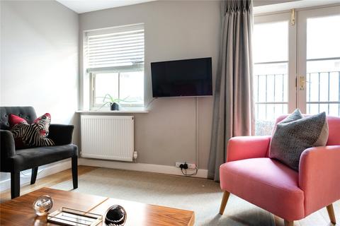 4 bedroom terraced house to rent - Norfolk Square Mews, London, W2