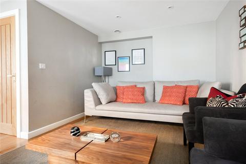 4 bedroom terraced house to rent - Norfolk Square Mews, London, W2