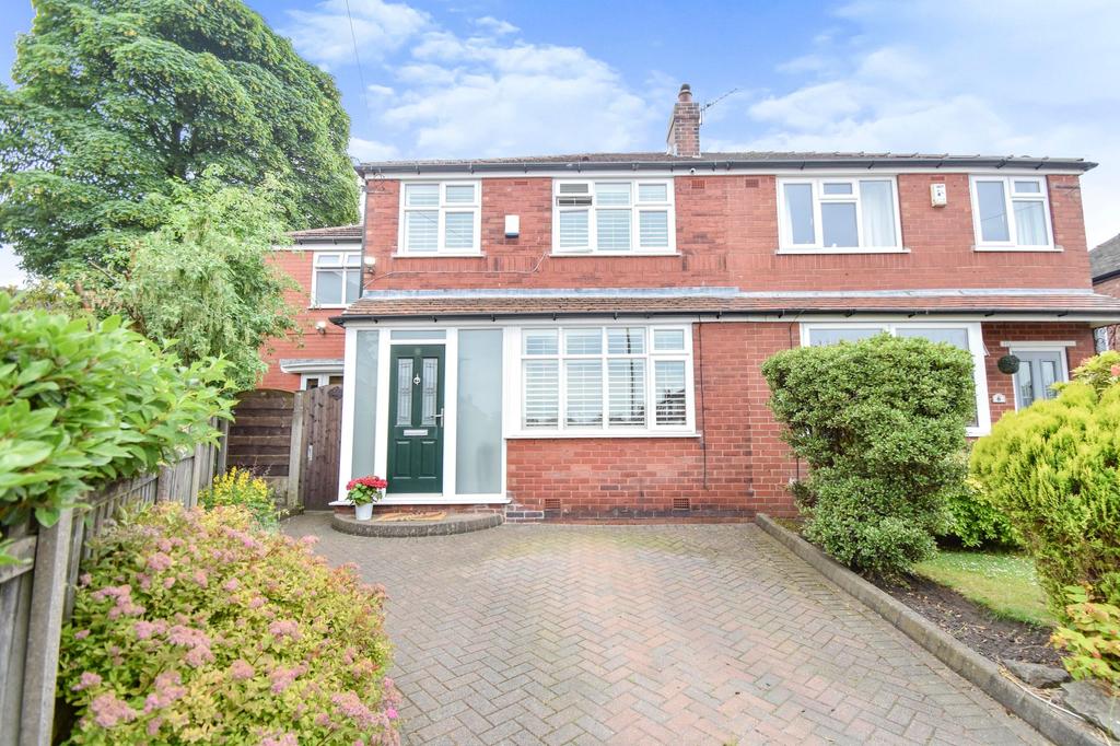 Ridge Crescent, Whitefield, M45 4 bed semidetached house for sale £