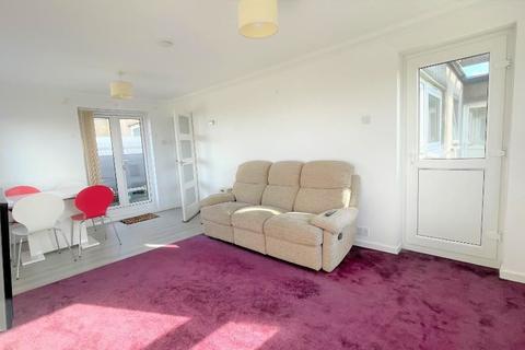 46 Victor Court, Hornchurch, RM12 4XF