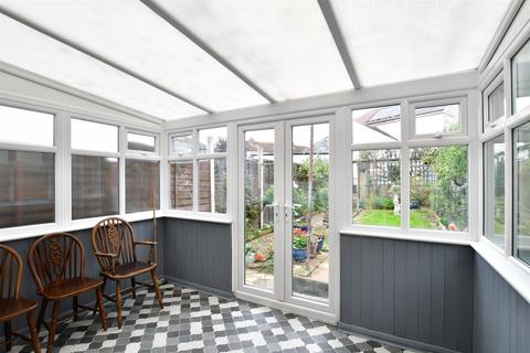 19 Radnor Avenue, Welling, DA16 2BZ