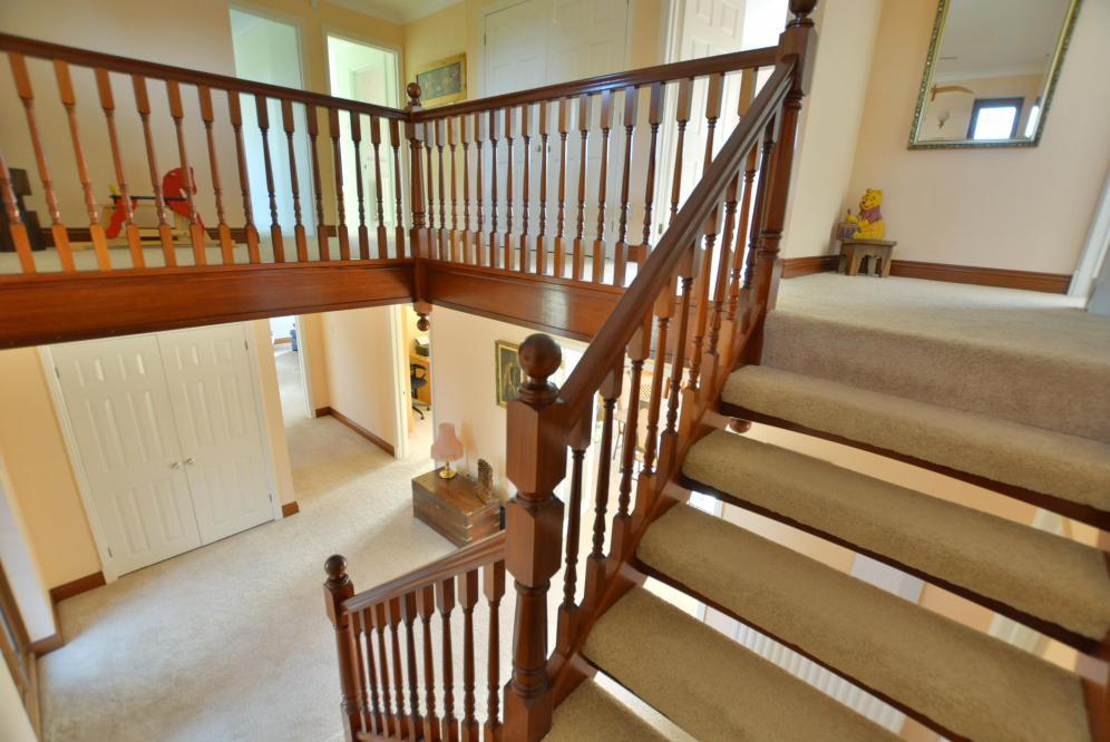 Galleried landing