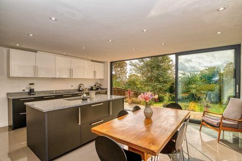 7 Kelmscott Close, Caversham, Reading, RG4 7DG