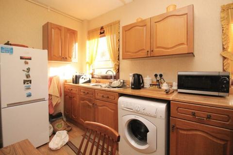 140 Robroyston Road, Glasgow, G33 1JJ