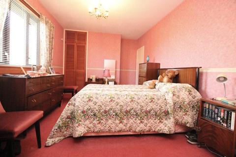 140 Robroyston Road, Glasgow, G33 1JJ