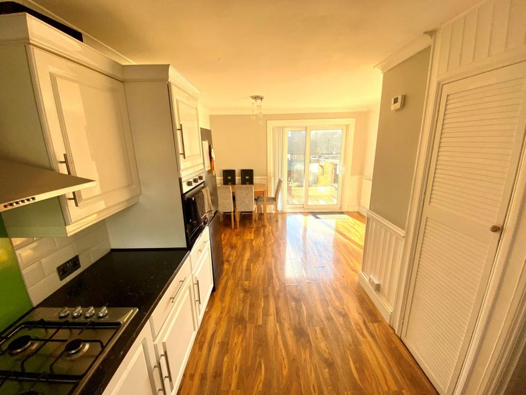 Kitchen/dining room