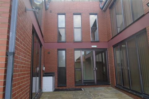 Office to rent, Looms Lane, Bury St. Edmunds, Suffolk, IP33