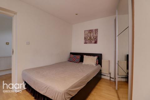 4 bedroom end of terrace house for sale, Greenford