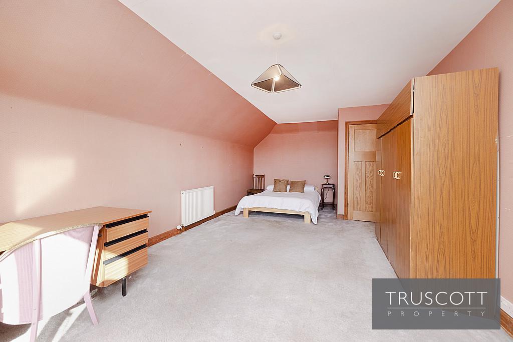 Double Bedroom 1