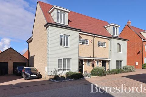 4 bedroom semi-detached house for sale, Fairway Drive, Chelmsford, CM3