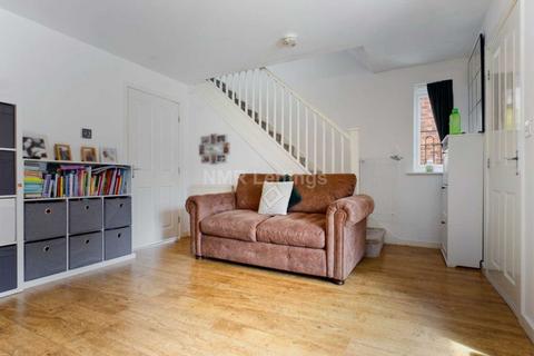 3 bedroom semi-detached house to rent, Beechwood Close, Durham