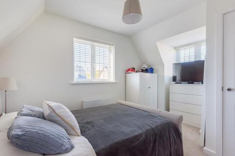 4 bedroom detached house to rent - St. Georges Park,  Binfield,  RG42