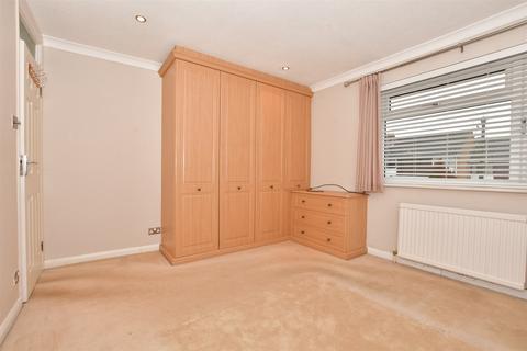 8 Mason Way, Waltham Abbey, EN9 3ET