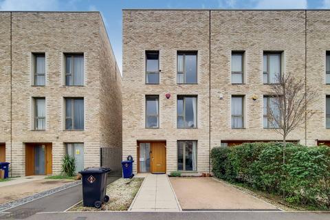 29 Camborne Road, Edgware, HA8 8FD