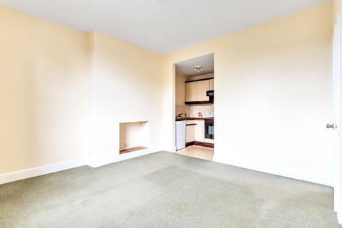 36c Avenue Gardens, London, W3 8HB