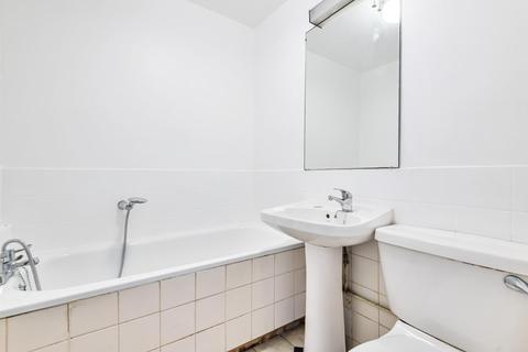 36c Avenue Gardens, London, W3 8HB