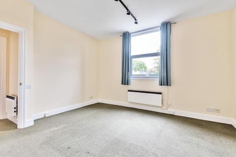 36c Avenue Gardens, London, W3 8HB